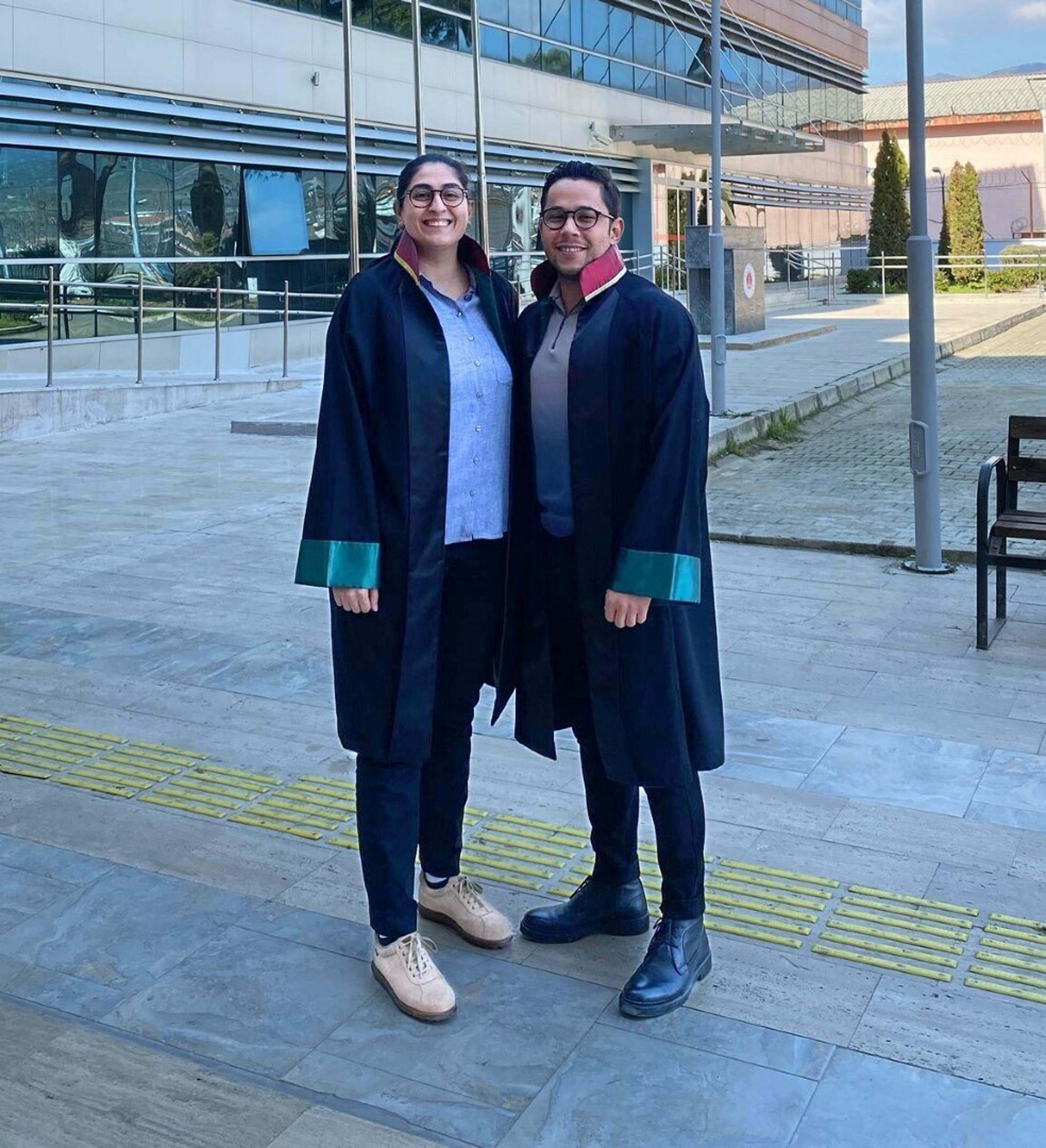 U Z E R I N E K E D I D U S E N H A S T A Y A 50 B I N L I R A T 1134560 336813