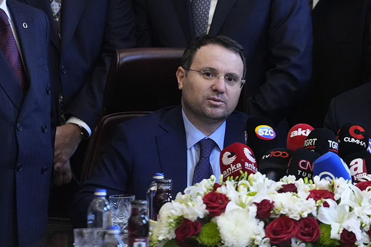 B A K A N T E K I N O Z G U R O Z E L’ I N Y A P T I G I A C I K L 1162280 345214-1