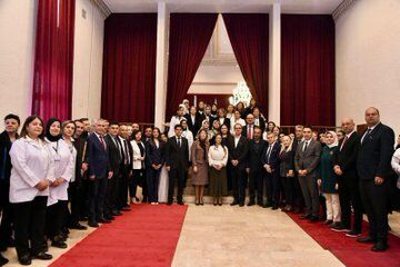 H E H V N C L Xo A A F Ar4