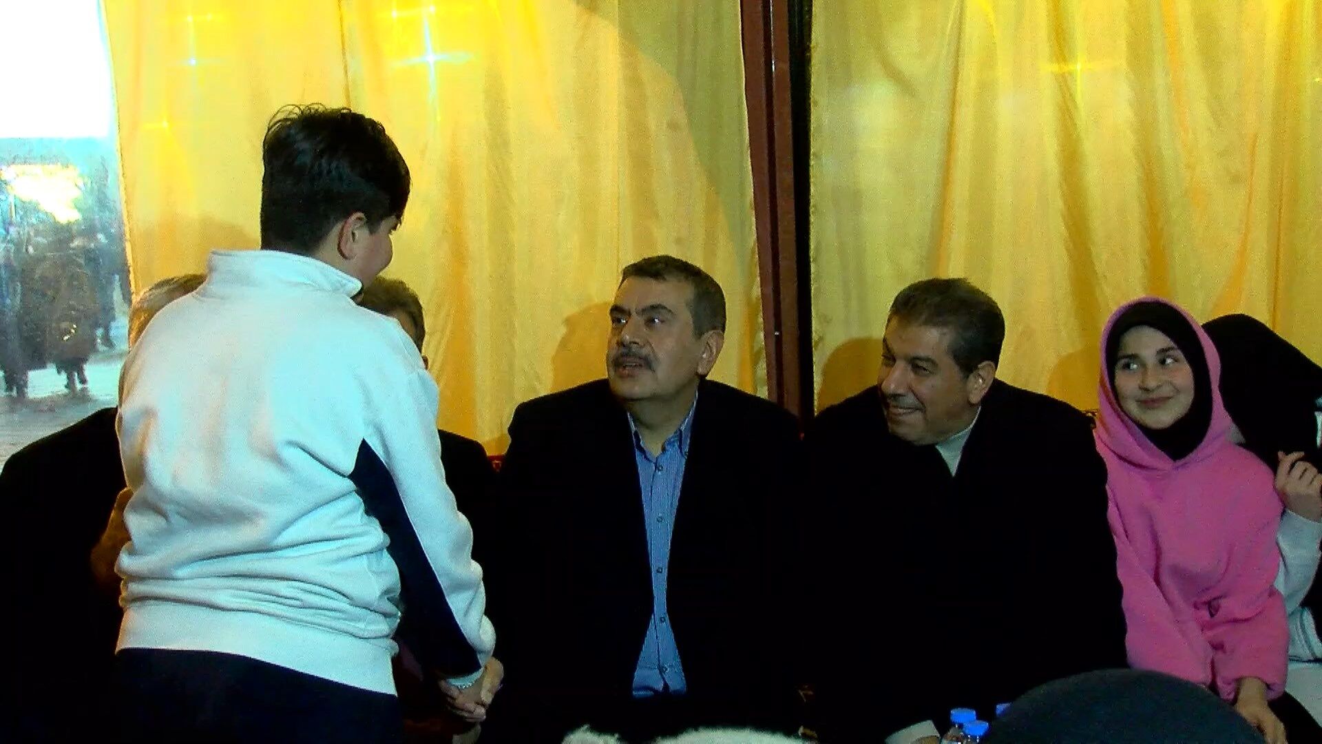 I S T A N B U L B A K A N T E K I N C U M H U R B A S K A N I M I Z 1192215 354325