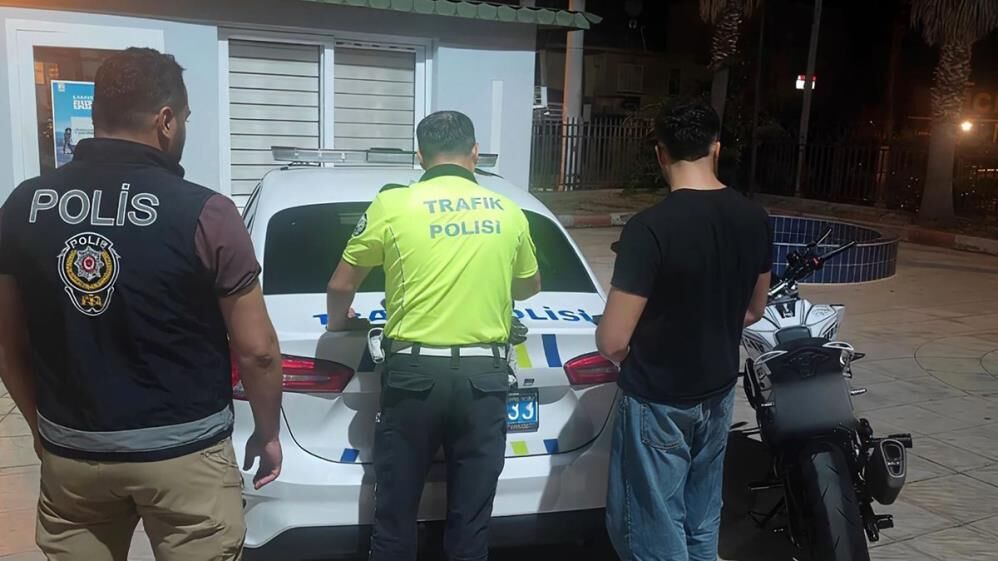 Mersin'de tek teker şov pahalıya patladı: 46 bin TL ceza kesildi