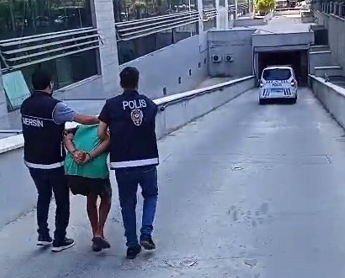 Mersin'de markette çocuğu darp eden şüpheli tutuklandı