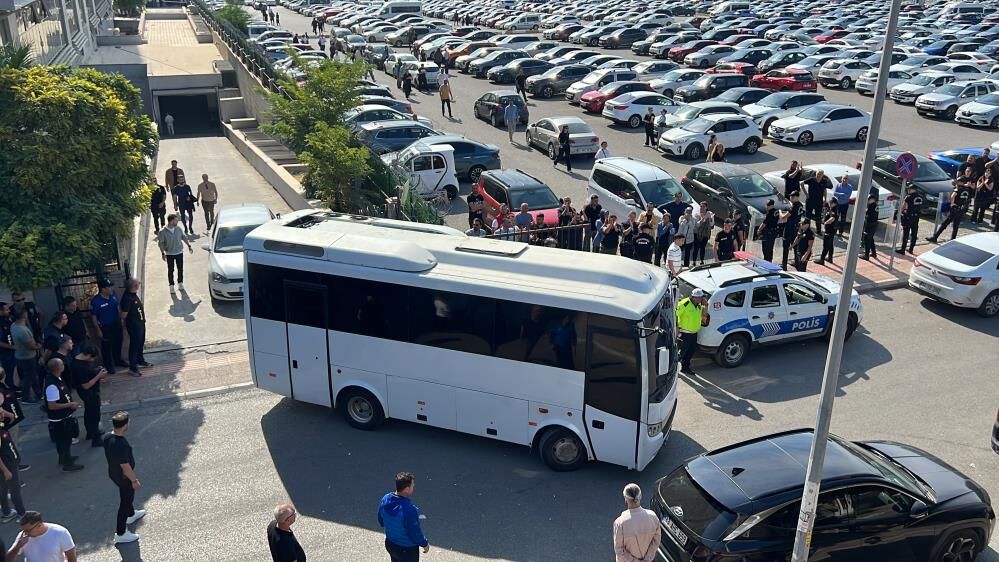 Mersin'deki operasyonda tutuklanan Vahap Seçer'inde aralarında olduğu 34 şüpheli cezaevine gönderildi